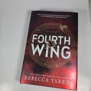 Fourth Wing by Rebecca Yarros -‎ Exclusive Holiday Edition